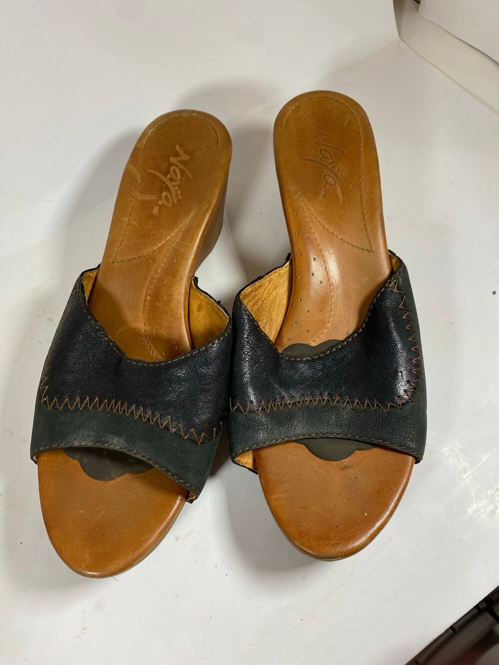Naya Himila Leather Heel Sandals 11M